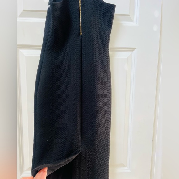 Like new stunning black Express dress size 2 with stretch - Picture 6 of 8